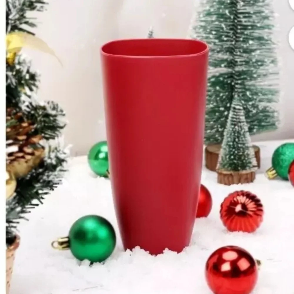 Set of 12 Red Christmas Plastic Tumbler Drinking Cup Festive Holiday Design NEW
